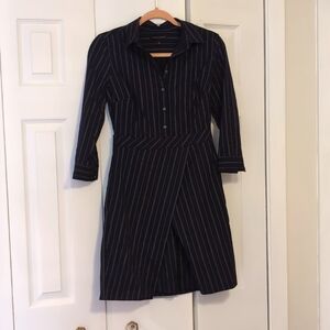 Banana Republic Navy size 2 pinstripe dress